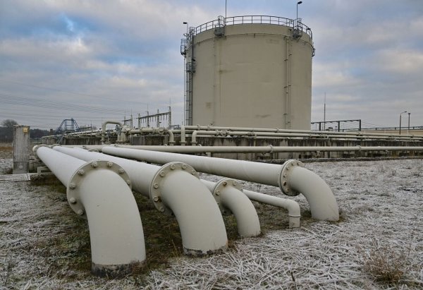 Es ist winterlich kalt. Wie weit steigt der Gaspreis noch? (Symbolfoto) - © Patrick Pleul/dpa