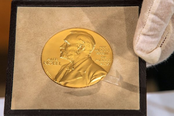 Die Auszeichnung für Medizin macht den Auftakt der Nobelpreis-Woche. (Archivbild) - © Peter Kneffel/dpa/Pool/dpa