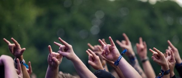 Rock am Ring und sein Zwillingsfestival Rock im Park finden im kommenden Jahr vom 5. bis zum 7. Juni statt. (Archivbild) - © Daniel Karmann/dpa