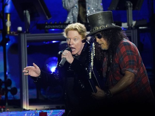 Guns N\\\' Roses spielten in Wacken mehrere Lieder von Black Sabbath. (Archivbild) - © Yui Mok/PA Wire/dpa