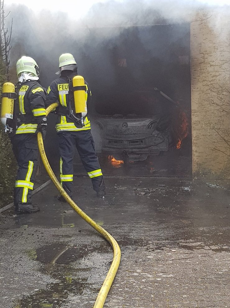 - © Feuerwehr Lügde