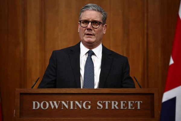 Die britische Labour-Regierung setzt auf Atomenergie. - © Henry Nicholls/PA Wire/dpa