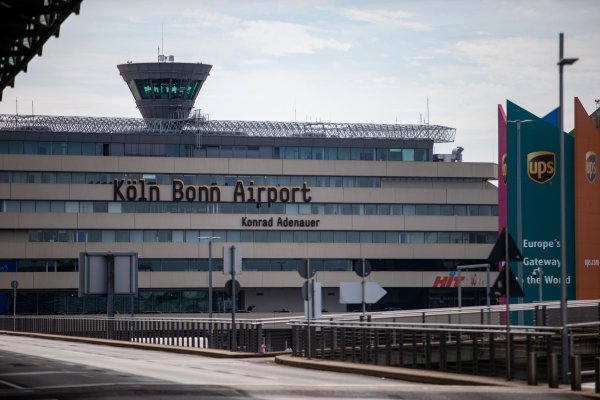 Die Sendungen mit knapp 19 Kilogramm Marihuana und rund sechs Kilogramm Haschisch kamen aus den USA und aus Kanada. - © Thomas Banneyer/dpa