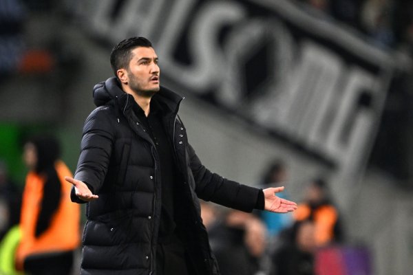 BVB-Coach Sahin muss weiter auf einen Auswärtssieg in der Liga warten - © Federico Gambarini/dpa