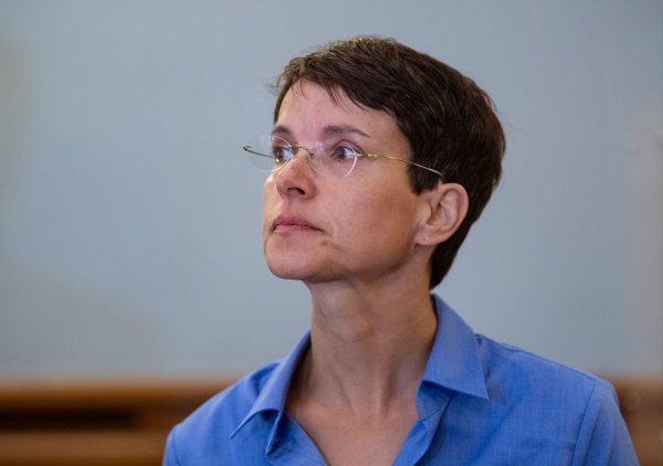 Petry scheiterte nach ihrem AfD-Abgang mit der Blauen Partei - und will nun wieder einen Neuanfang wagen. (Archivbild) - © Hendrik Schmidt/dpa-Zentralbild/dpa
