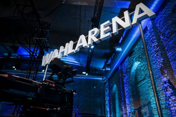 Die Kanzlerkandidaten beantworten in der ARD-Sendung live nacheinander die Fragen eines repräsentativ ausgewählten Publikums - © Kay Nietfeld/dpa
