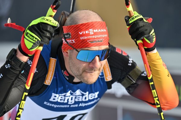 Bitter: Danilo Riethmüller schoss in der Verfolgung acht Strafrunden. - © Martin Schutt/dpa