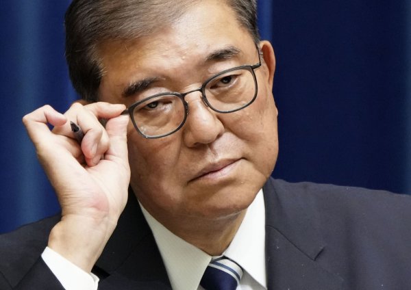 Japans Regierungschef Ishiba stand nach Wahlschlappen in seiner eigenen Partei in der Kritik. - © ---/kyodo/dpa