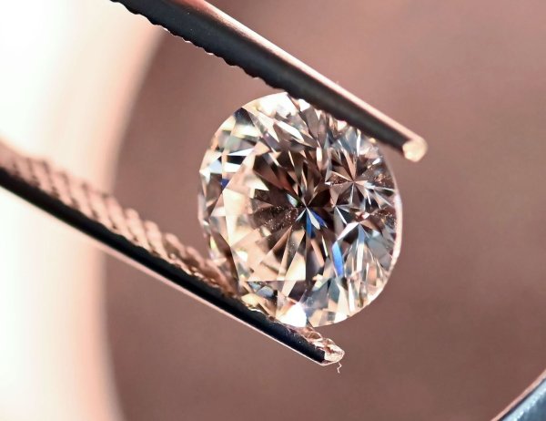 DDI Stiftung Deutsches Diamant Institut - © Foto: Uli Deck/dpa