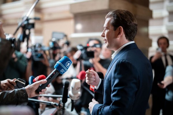 Österreichs Ex-Kanzler Sebastian Kurz ist vom Vorwurf der Falschaussage freigesprochen worden - © Georg Hochmuth/APA/dpa