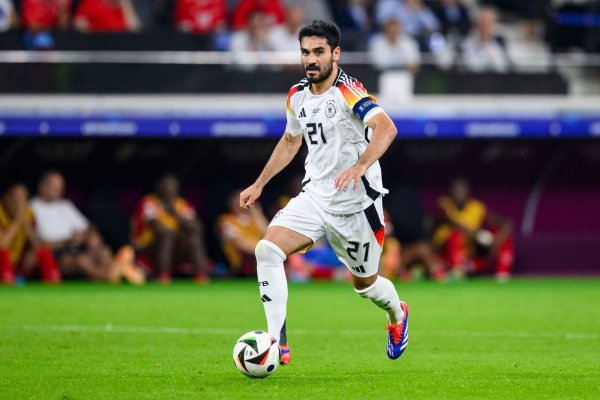 Ilkay Gündogan engagiert sich seit langem gegen Rassismus und Fremdenhass. - © Tom Weller/dpa