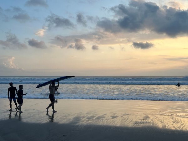 Bali ist bei Touristen aus aller Welt beliebt - geht aber extrem hart gegen Drogenkriminalität vor. (Archivbild) - © Carola Frentzen/dpa