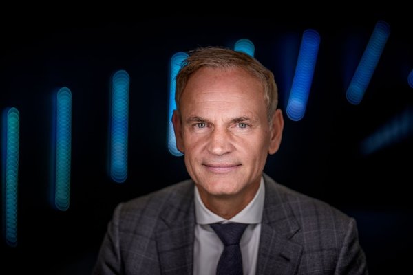 Noch-Porsche-Chef Oliver Blume hat nach eigenen Worten für den Sportwagenbauer eine «sehr robuste Aufstellung für die Zukunft» geschaffen. (Archivbild) - © Michael Kappeler/dpa