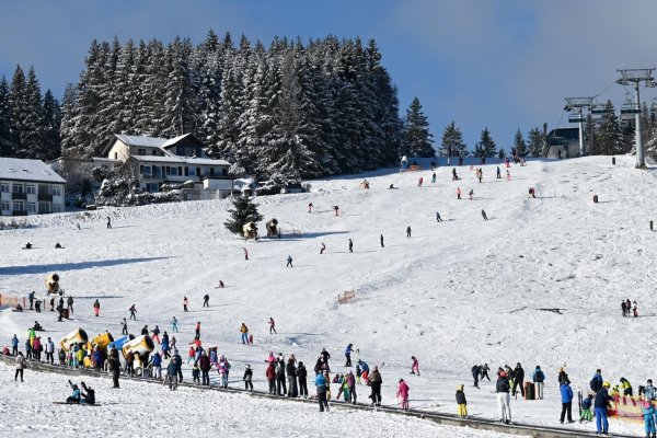 Winterspaß in Willingen - © Foto: Uwe Zucchi/dpa
