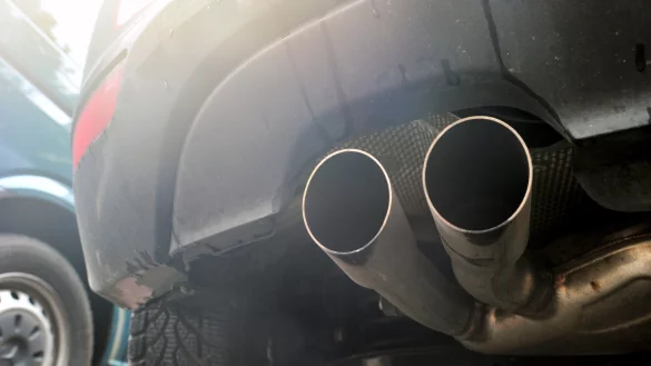 D&uuml;rfen Diesel-Autos bald nicht mehr in St&auml;dten fahren? - &copy; dpa