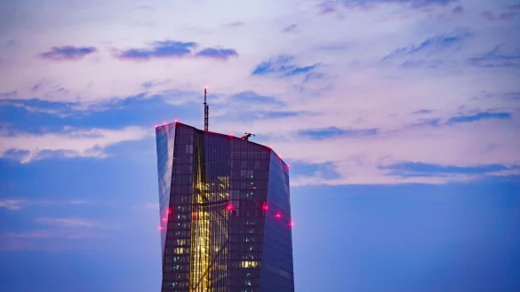 - &copy; Frank Rumpenhorst/dpa/Frank Rumpenhorst/dpa