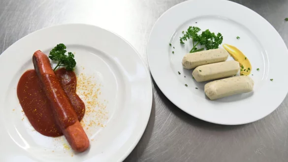 - © Felix Hörhager/dpa