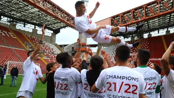 - &copy; -/FC S&uuml;dtirol/dpa