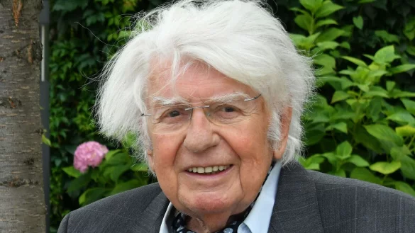 - &copy; Bernd Settnik/dpa