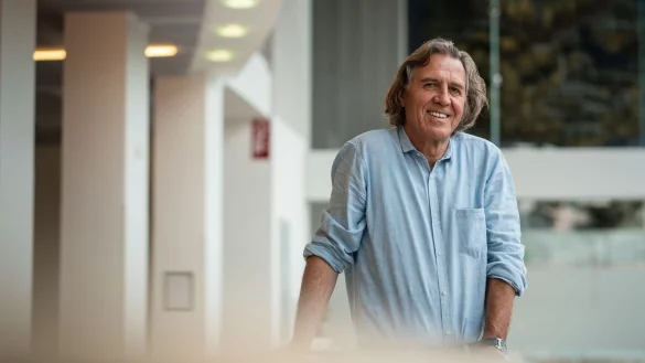 Norbert Scheuer hat einen neuen Roman geschrieben. - © Frank Rumpenhorst/dpa