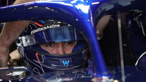 In Singapur wieder zurück im Cockpit bei Williams: Alexander Albon. - © Hasan Bratic/dpa