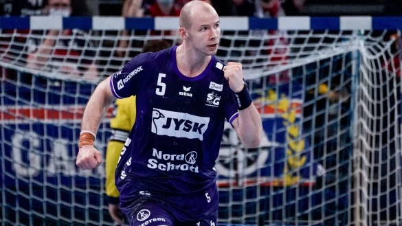 - © Axel Heimken/dpa