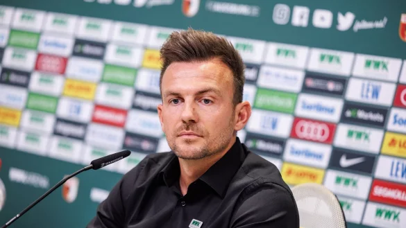 - &copy; Matthias Balk/dpa