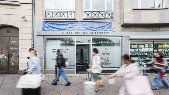 - &copy; Andreas Arnold/dpa