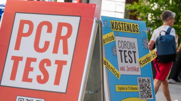 - &copy; Peter Kneffel/dpa