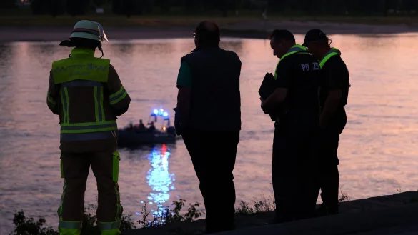 - &copy; David Young/dpa