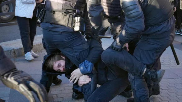 - &copy; Uncredited/AP/dpa