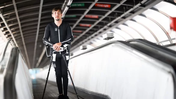 - &copy; Federico Gambarini/dpa