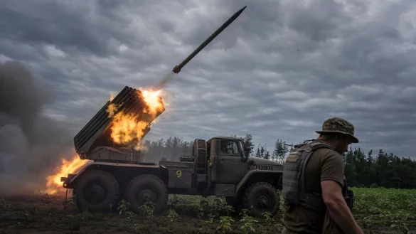 - &copy; Evgeniy Maloletka/AP/dpa