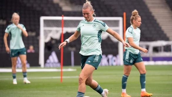 - &copy; Sebastian Gollnow/dpa