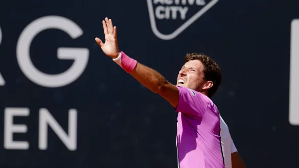 - © Frank Molter/dpa