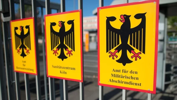 - &copy; Federico Gambarini/dpa