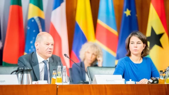 - © Christoph Soeder/dpa