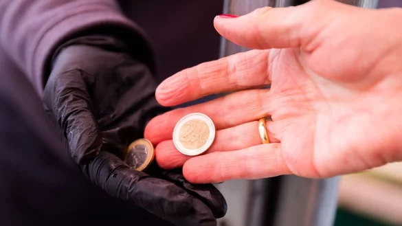 - &copy; Christoph Soeder/dpa