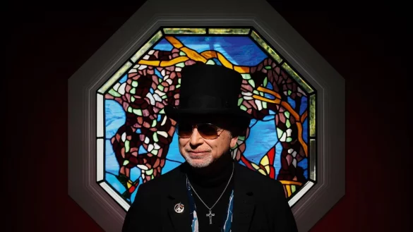 - &copy; Alessandro Solca/Another Dimension PR/dpa