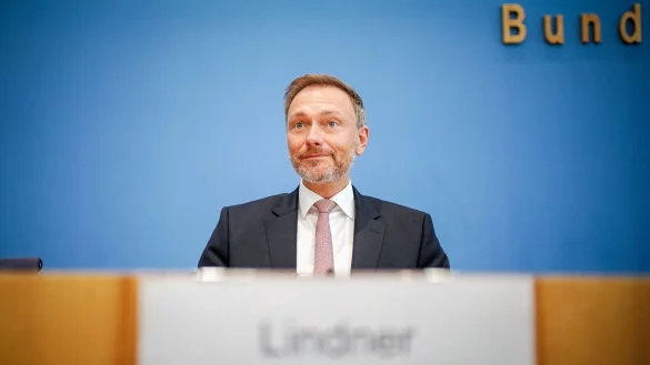 - &copy; Kay Nietfeld/dpa