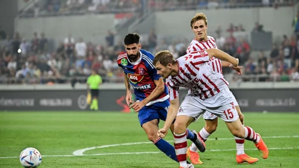 - © Marton Monus/dpa