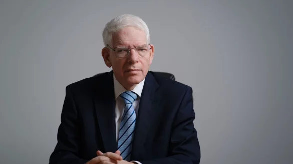 - &copy; Nicolas Armer/dpa