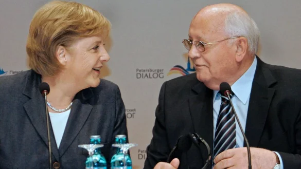 - &copy; epa Mikhail Klimentyev/epa/dpa