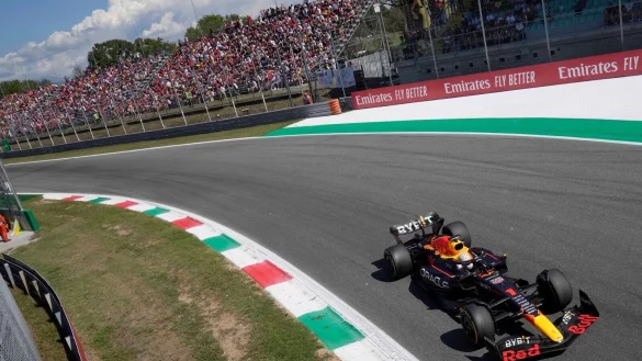 Sky verl&auml;ngerte seinen Medienrechte-Vertrag mit Formel 1 bis 2027. - &copy; Antonio Calanni/AP/dpa