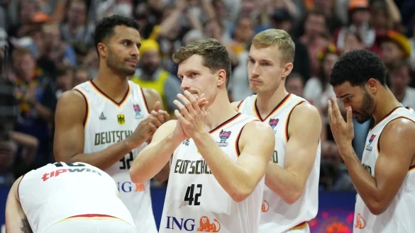 - © Soeren Stache/dpa