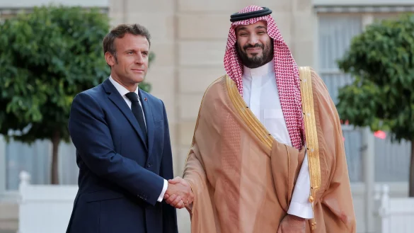 - &copy; Lewis Joly/AP/dpa