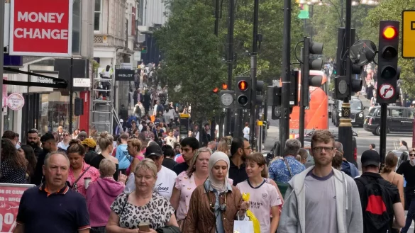 - &copy; Frank Augstein/AP/dpa