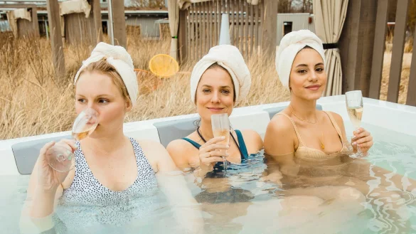 - &copy; TOBIS Film GmbH/dpa