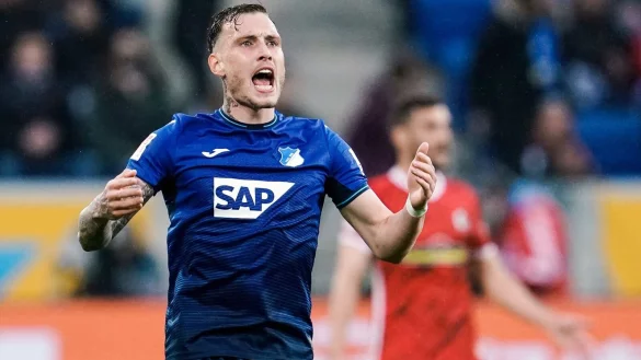 - &copy; Uwe Anspach/dpa