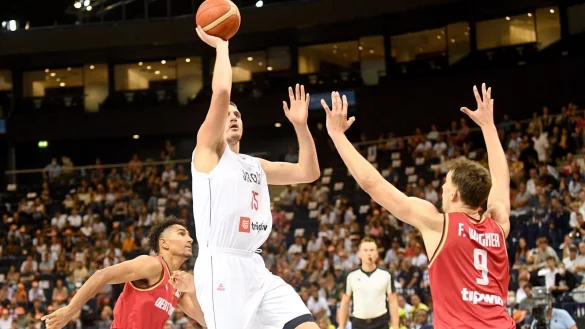 - © Michael Schwartz/dpa